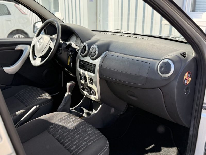 DACIA SANDERO 1.4 MPI 72CV GPL ECO2 BLACKLINE 2010 153 000KM