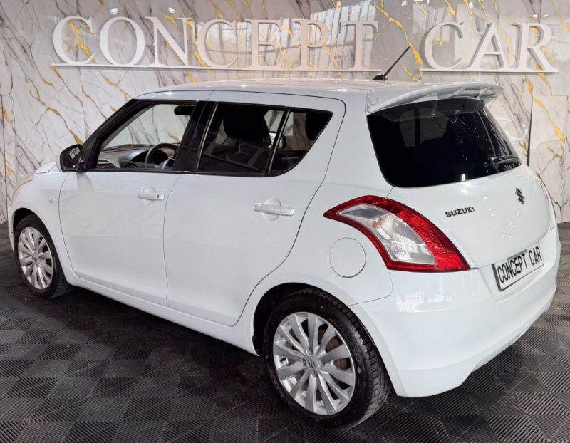 SUZUKI SWIFT 1.2 B-EASY 2013 - 64 099Kms - Distrib ok- Premier Main -Suivit SUZUKI