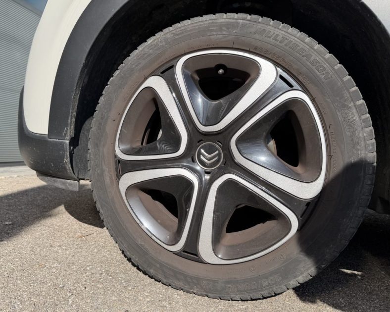 CITROËN C3 110ch Feel Pack – DISTRIBUTION NEUVE – Sable/Emeraude - BVM5