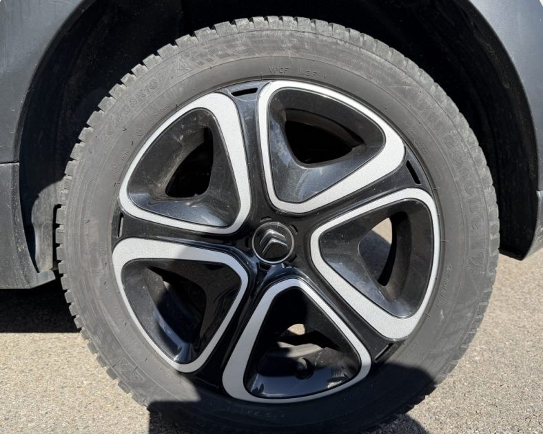CITROËN C3 110ch Feel Pack – DISTRIBUTION NEUVE – Sable/Emeraude - BVM5