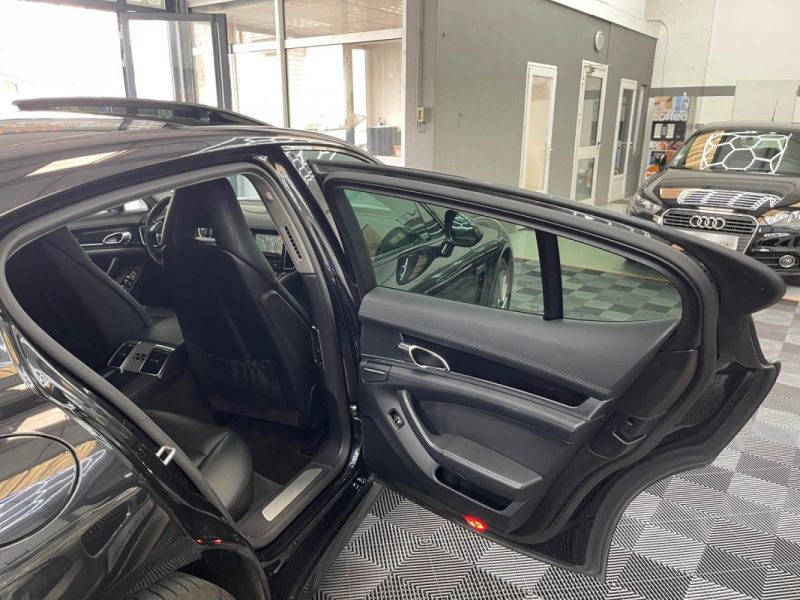 PORSCHE PANAMERA PHASE 2 DIESEL 3.0 V6 250ch PLATINUM EDITION GARANTIE 24 MOIS HISTORIQUE COMPLET 
