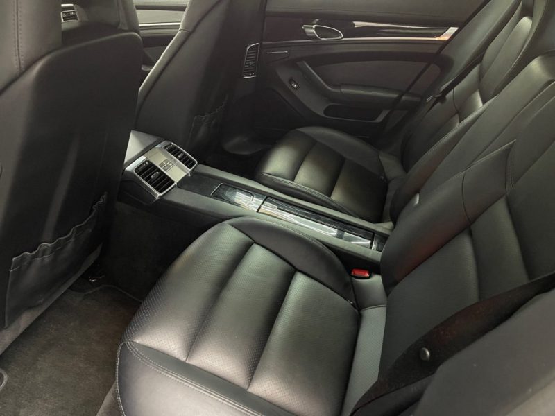 PORSCHE PANAMERA PHASE 2 DIESEL 3.0 V6 250ch PLATINUM EDITION GARANTIE 24 MOIS HISTORIQUE COMPLET 