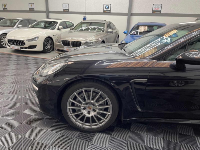 PORSCHE PANAMERA PHASE 2 DIESEL 3.0 V6 250ch PLATINUM EDITION GARANTIE 12 MOIS HISTORIQUE COMPLET 