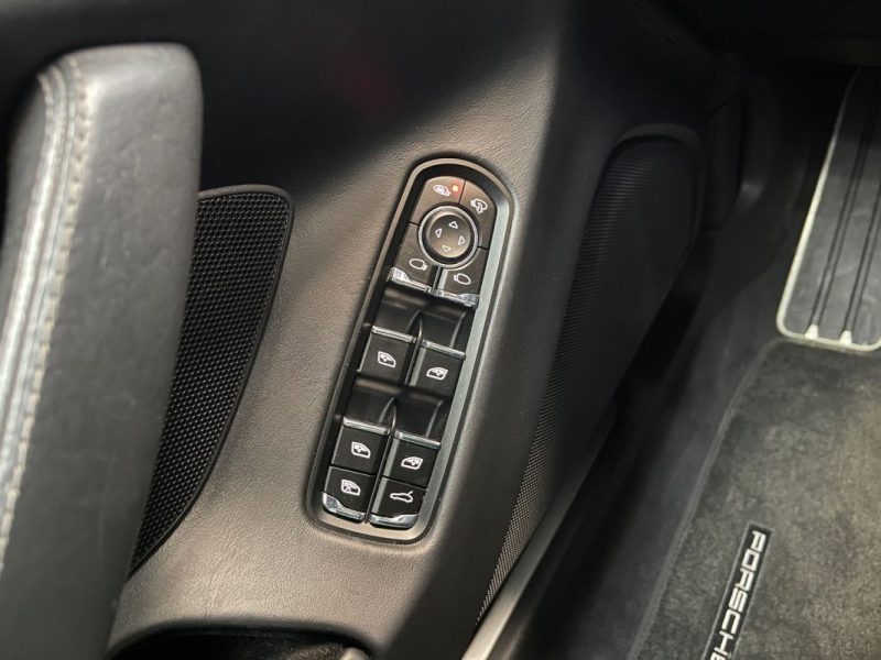 PORSCHE PANAMERA PHASE 2 DIESEL 3.0 V6 250ch PLATINUM EDITION GARANTIE 12 MOIS HISTORIQUE COMPLET 