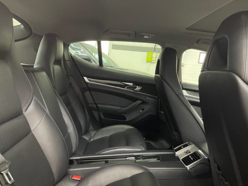 PORSCHE PANAMERA PHASE 2 DIESEL 3.0 V6 250ch PLATINUM EDITION GARANTIE 24 MOIS HISTORIQUE COMPLET 