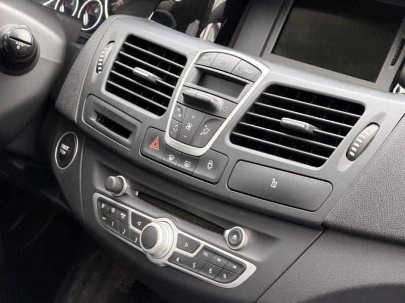 RENAULT LAGUNAIII 2.0 DCI 130 BOSE EDITION 