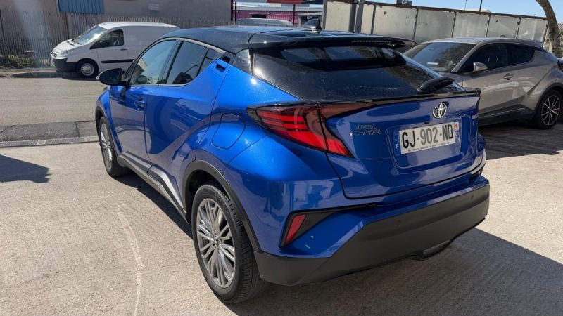 TOYOTA C-HR 122H DISTINCTIVE 2WD E-CVT MY22 2022