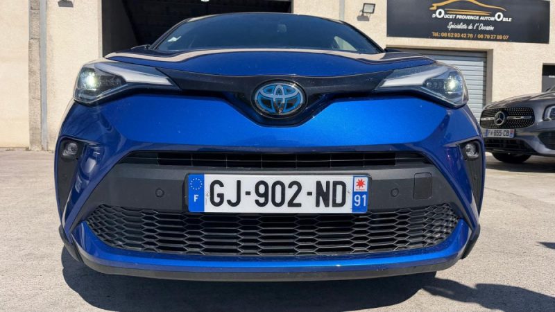 TOYOTA C-HR 122H DISTINCTIVE 2WD E-CVT MY22 2022