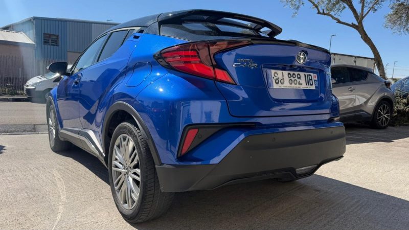 TOYOTA C-HR 122H DISTINCTIVE 2WD E-CVT MY22 2022