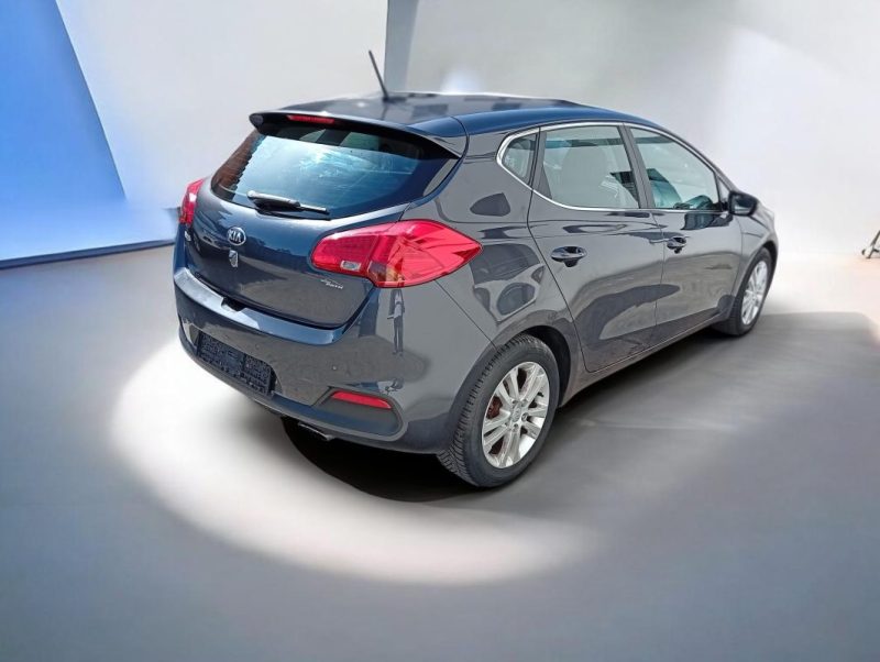 KIA CEED VISION 2013