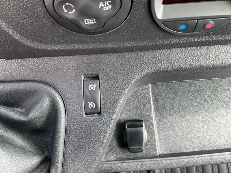RENAULT MASTER  2.3 DCI 150 CV GRAND CONFORT L2H2 3T5 *Siège conducteur avec suspension 