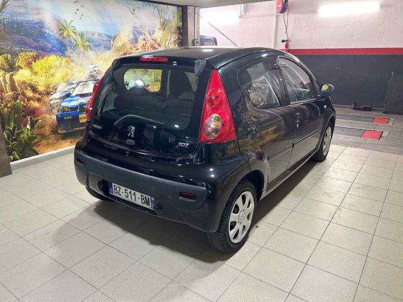 PEUGEOT 107 1.0 VTi