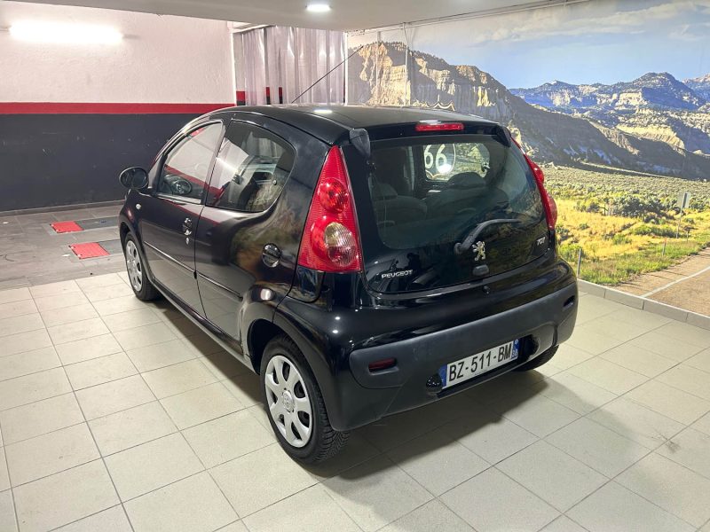 PEUGEOT 107 1.0 VTi