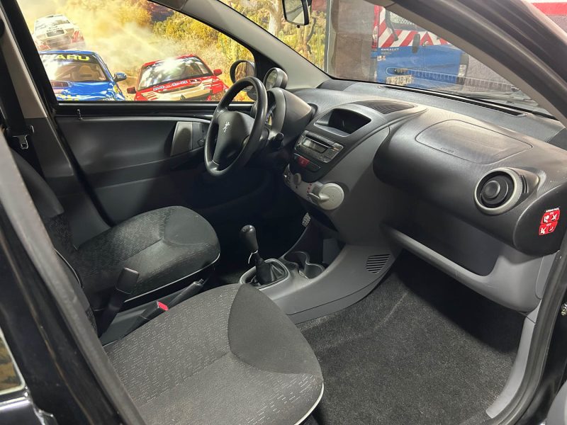 PEUGEOT 107 1.0 VTi