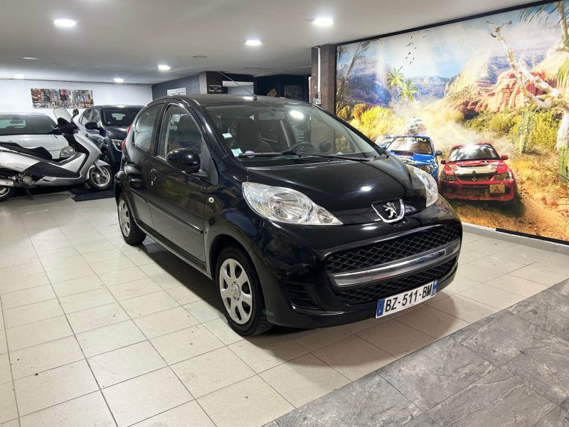 PEUGEOT 107 1.0 VTi