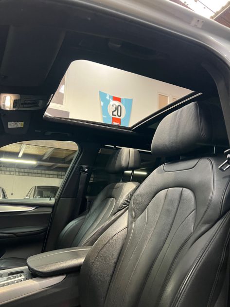  MAGNIFIQUE BMW X5 X DRIVE HYBRIDE 313CH (TOIT PANORAMIQUE, CARPLAY, CARNET D'ENTRETIEN BMW )⭐️⭐️⭐️⭐️