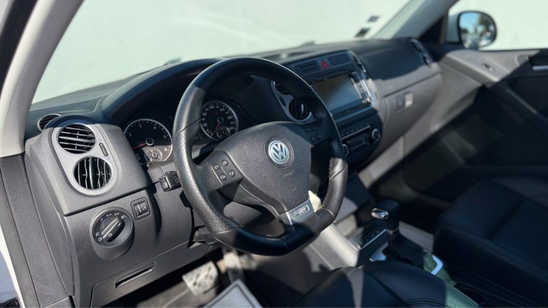 VOLKSWAGEN TIGUAN 2.0 TDI 140 CONFORTLINE TIPTRONIC 2009