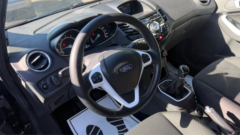 FORD FIESTA 1.0 ECOBOOST 100CH STOP&START TITANIUM 3P 2015