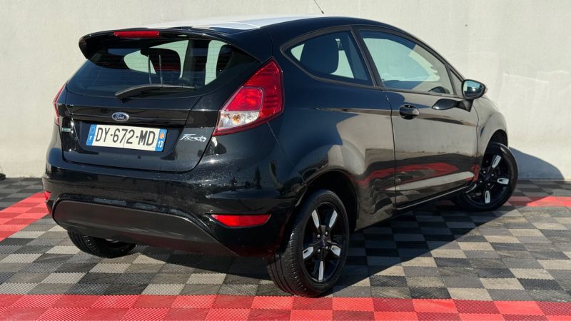 FORD FIESTA 1.0 ECOBOOST 100CH STOP&START TITANIUM 3P 2015