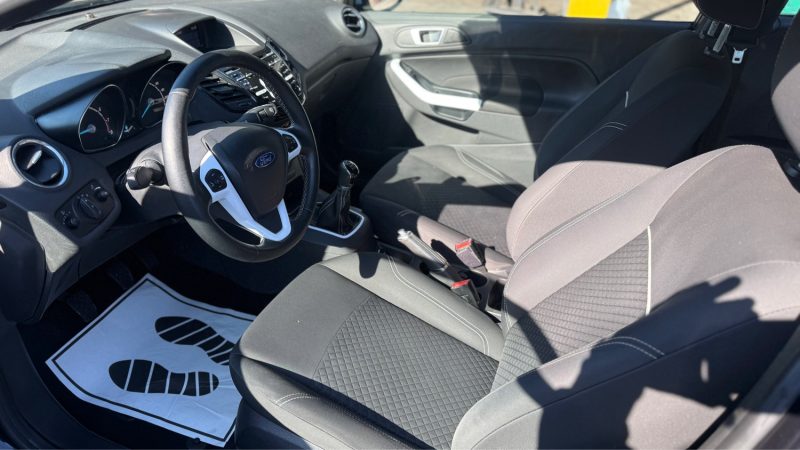 FORD FIESTA 1.0 ECOBOOST 100CH STOP&START TITANIUM 3P 2015