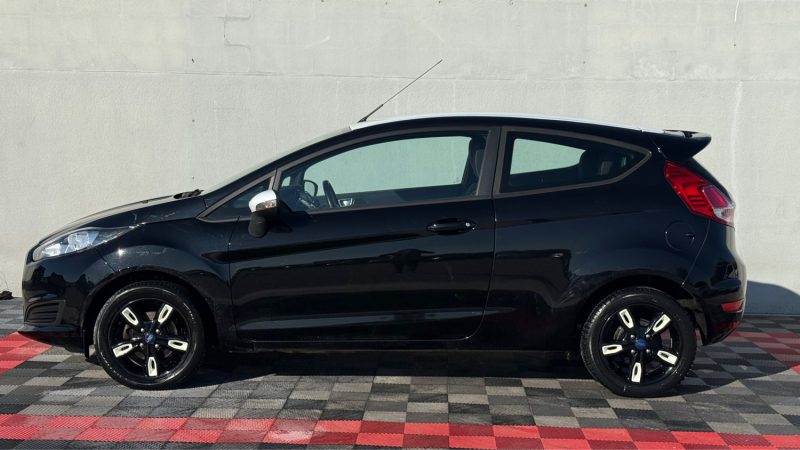FORD FIESTA 1.0 ECOBOOST 100CH STOP&START TITANIUM 3P 2015