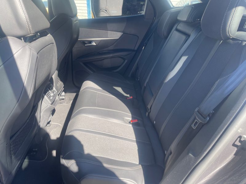 PEUGEOT 3008 HYBRID 225CH GT E-EAT8 99MKM