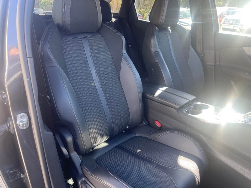 PEUGEOT 3008 HYBRID 225CH GT E-EAT8 99MKM