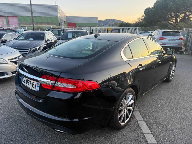 JAGUAR XF 2.2 D 200CH LUXE GARANTIE