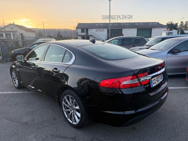 JAGUAR XF 2.2 D 200CH LUXE GARANTIE