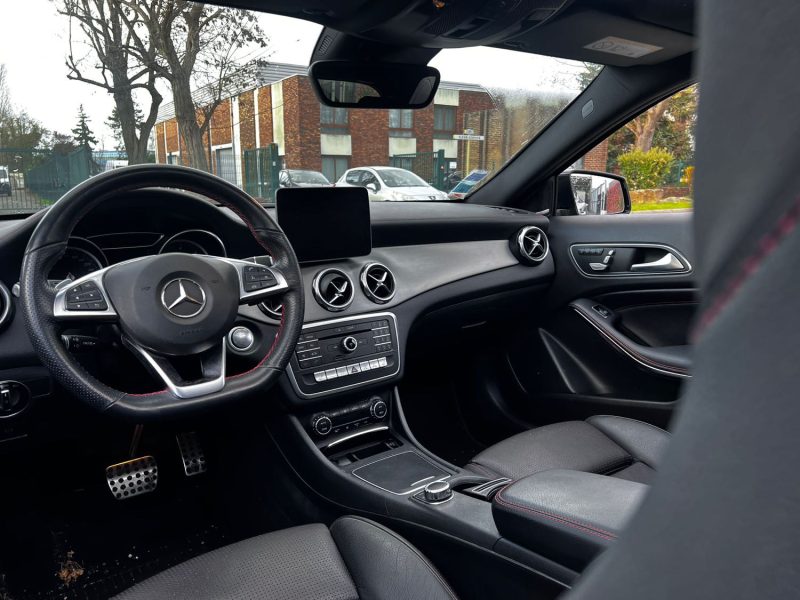 MERCEDES GLA GLA 200D 156CV FASCINATION PACK AMG BVA 2019