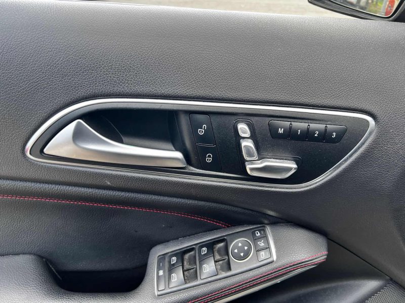 MERCEDES GLA GLA 200D 156CV FASCINATION PACK AMG BVA 2019