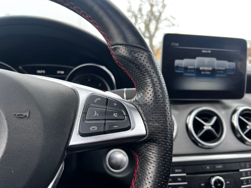 MERCEDES GLA GLA 200D 156CV FASCINATION PACK AMG BVA 2019