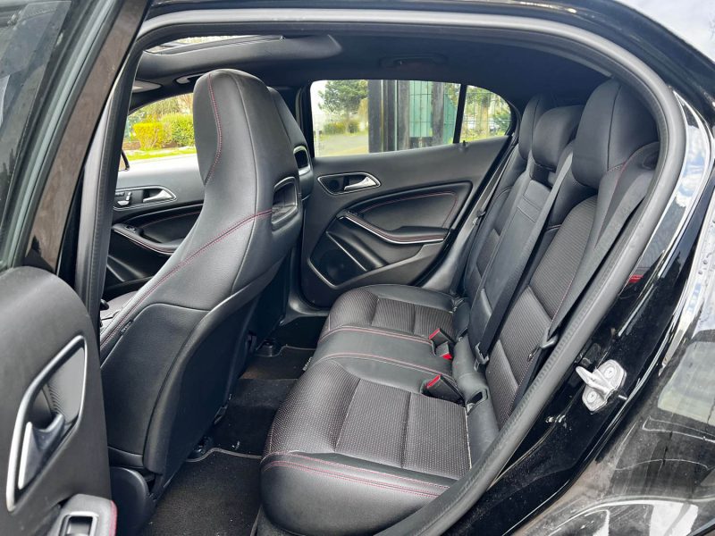 MERCEDES GLA GLA 200D 156CV FASCINATION PACK AMG BVA 2019