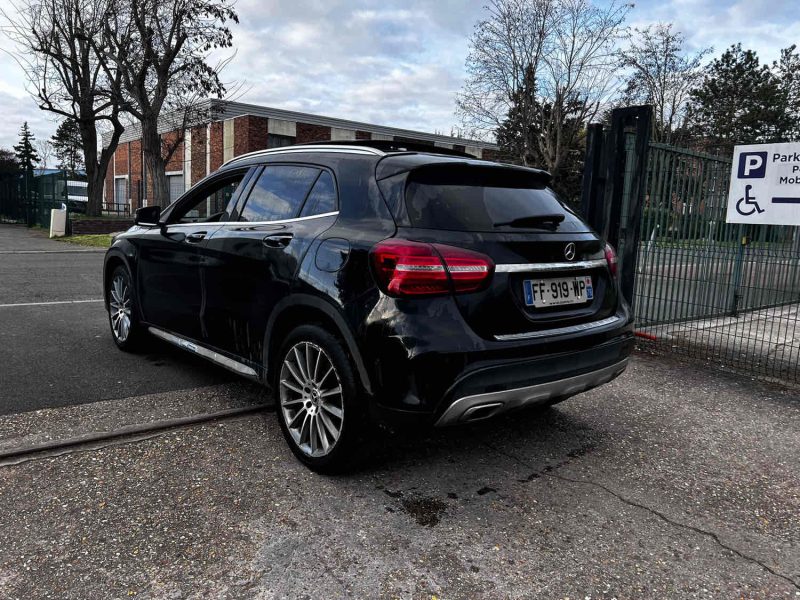 MERCEDES GLA GLA 200D 156CV FASCINATION PACK AMG BVA 2019