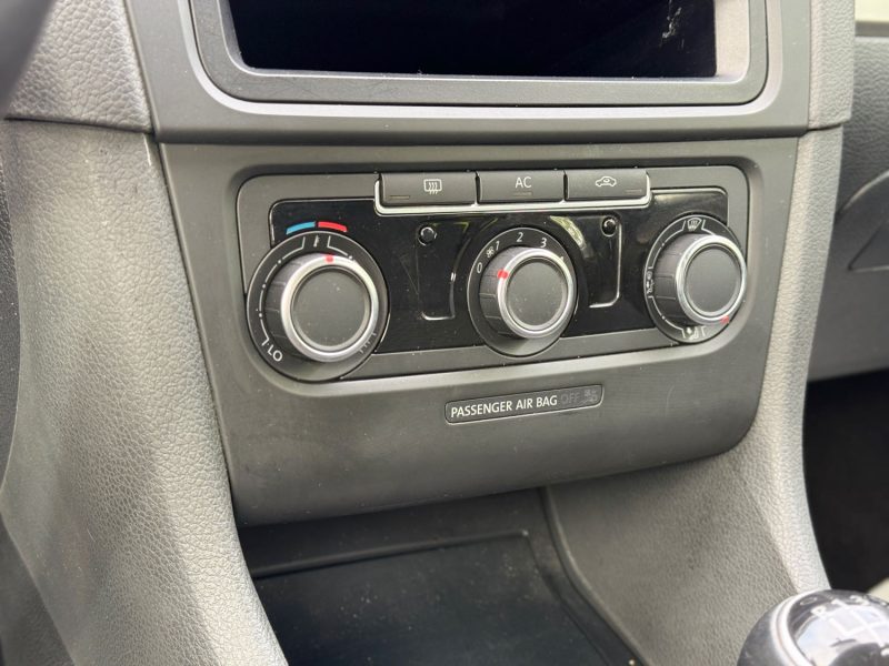 VOLKSWAGEN GOLF 1.4 16S 80 TRENDLINE -  Régulateur - Première Main - Révisée & Garantie 6 mois
