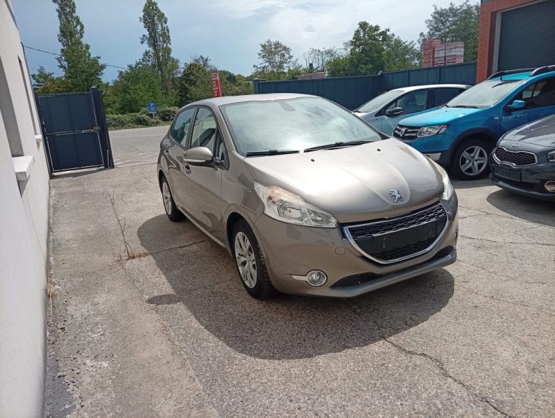 PEUGEOT 208 VTI  ACTIVE 82 CH