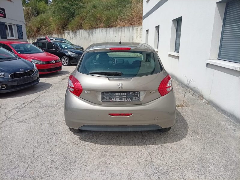 PEUGEOT 208 VTI  ACTIVE 82 CH