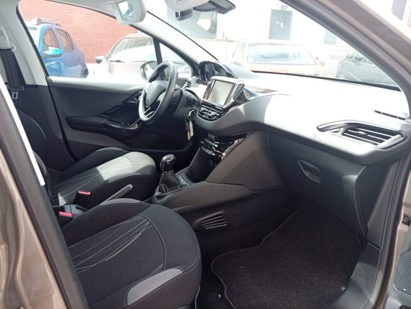 PEUGEOT 208 VTI  ACTIVE 82 CH