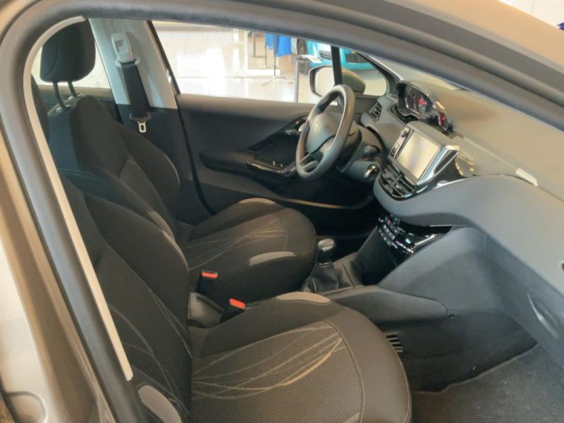 PEUGEOT 208 VTI  ACTIVE 82 CH