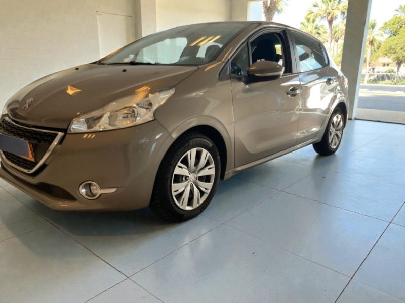 PEUGEOT 208 VTI  ACTIVE 82 CH