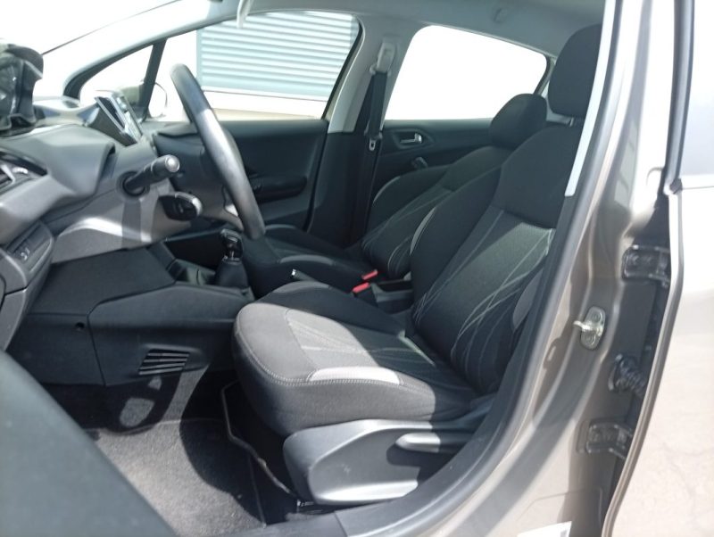 PEUGEOT 208 VTI  ACTIVE 82 CH