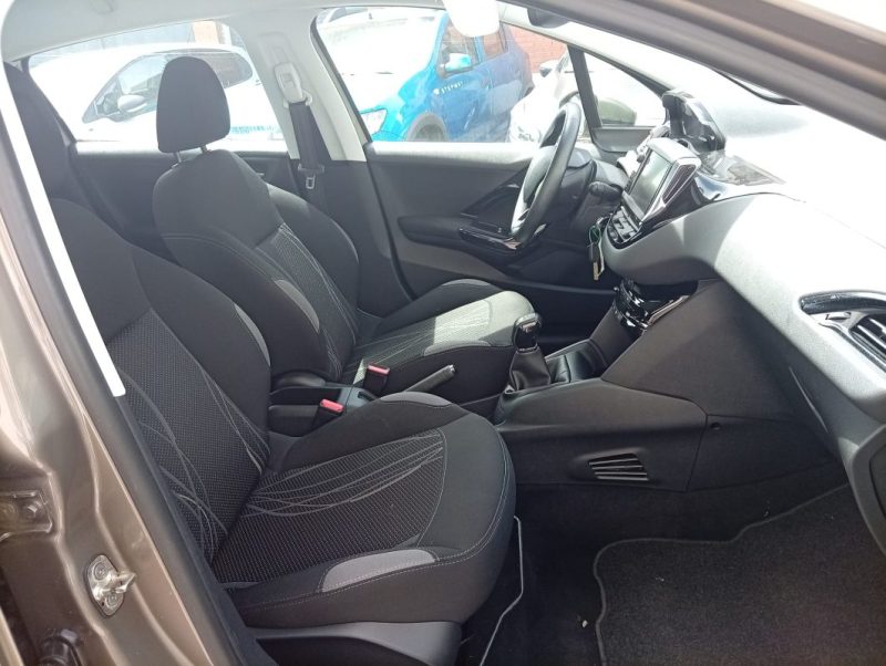 PEUGEOT 208 VTI  ACTIVE 82 CH