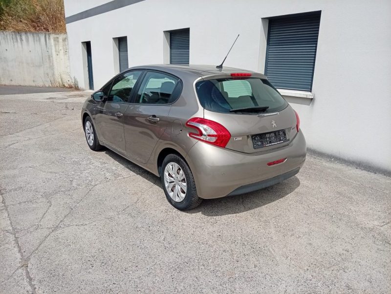 PEUGEOT 208 VTI  ACTIVE 82 CH