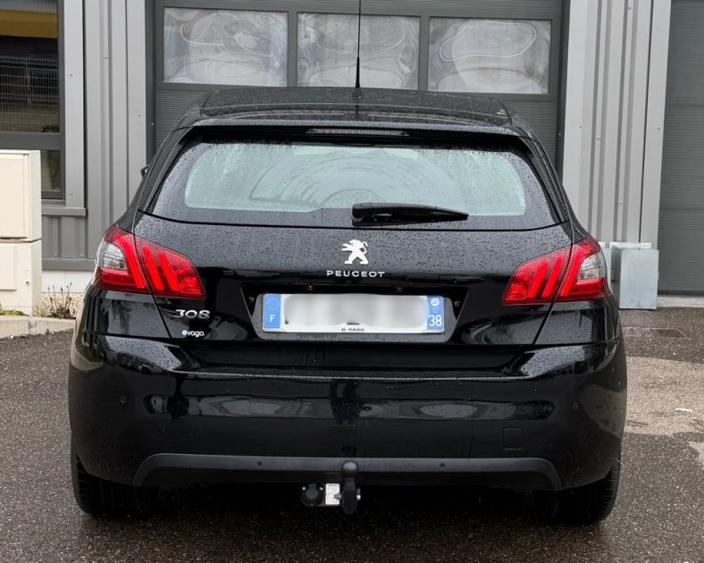 Peugeot 308 Allure - 131ch – DISTRIBUTION NEUVE - ATTELAGE - Garantie Constructeur - Très bon état