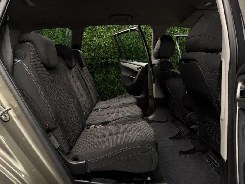 CITROEN C4 PICASSO GRAND PHASE 2 1.6 HDI 112 Cv 7 PLACES / ECRAN GPS BLUETOOTH BVM6 CRIT AIR 2