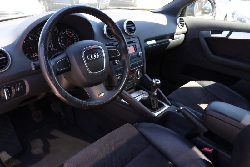 Audi A3 Sportback 2.0 TDI 140ch S line TOIT PANO