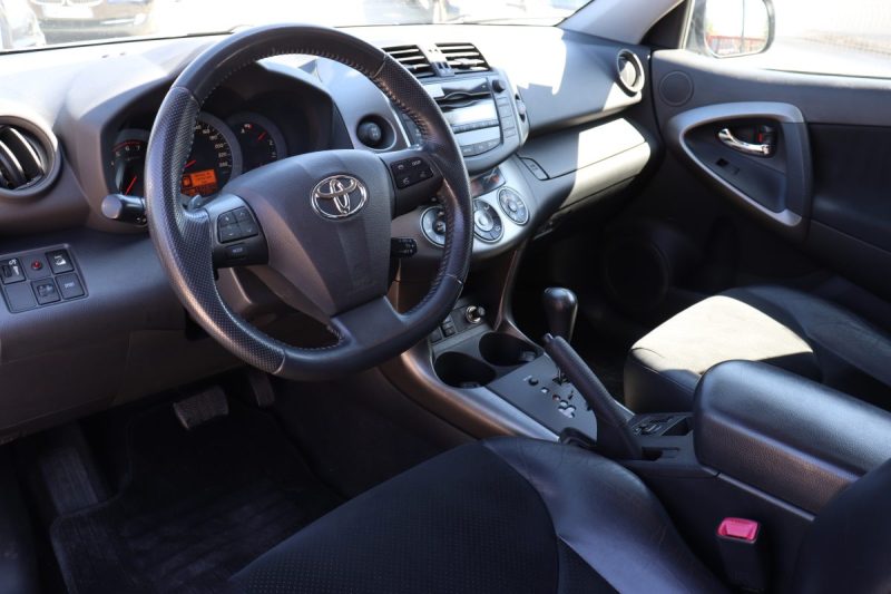 Toyota RAV4 150CV SPORT 4WD BVA