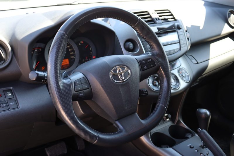 Toyota RAV4 150CV SPORT 4WD BVA