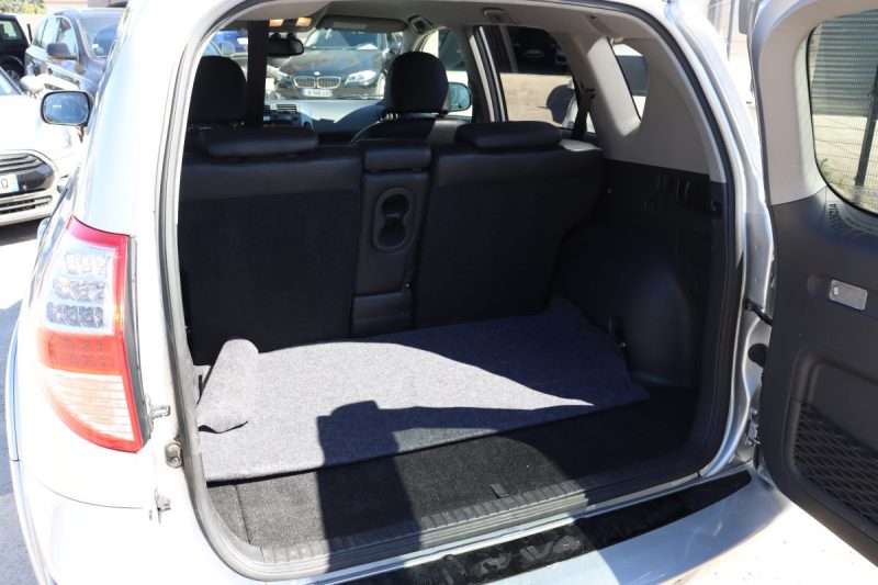 Toyota RAV4 150CV SPORT 4WD BVA