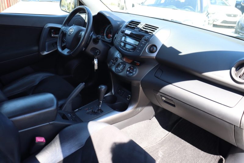 Toyota RAV4 150CV SPORT 4WD BVA